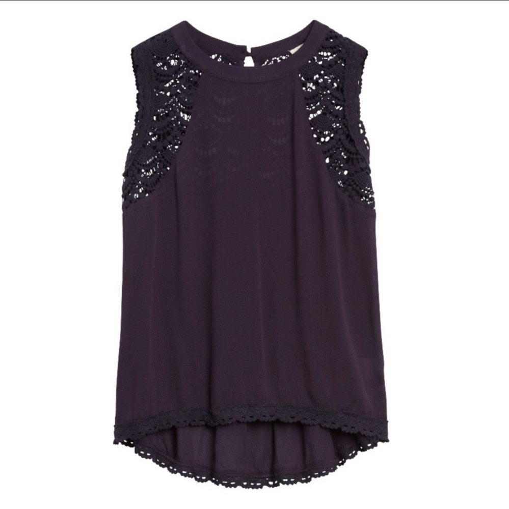 Crescent Crochet Detail Navy Sleeveless Top